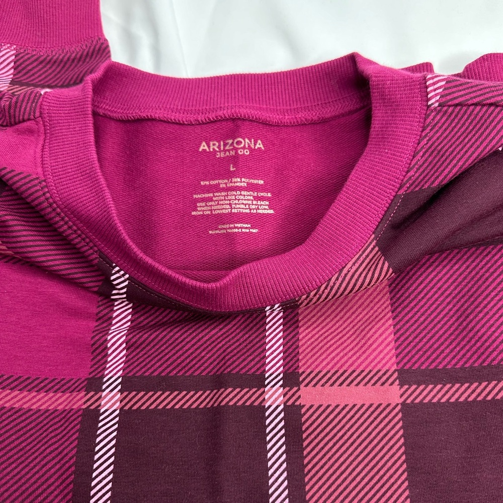 Large Women's Round Neck Long Sleeve Checkered Sweater - Picture 6 of 7